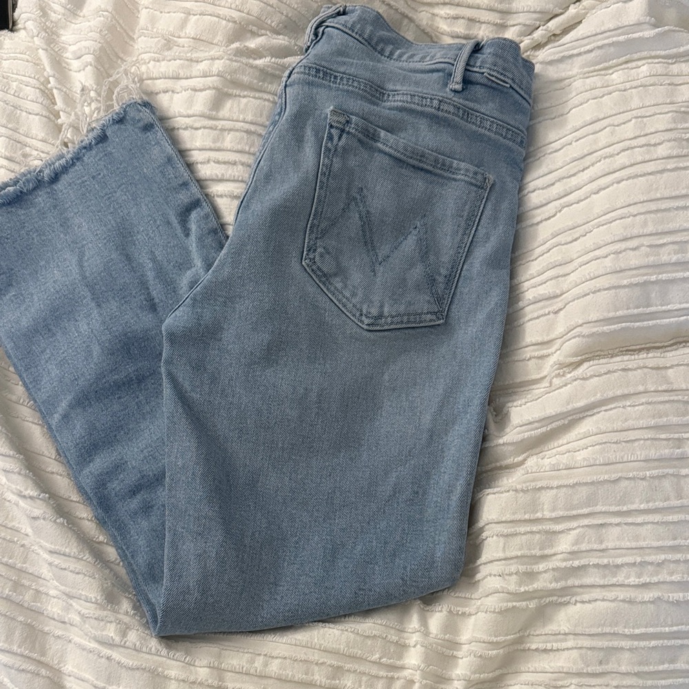 MOTHER “the hustler ankle fray” jeans. Great condition.
